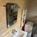 Les Laponyas I Climatises Avec Jacuzzi Privatif 木屋